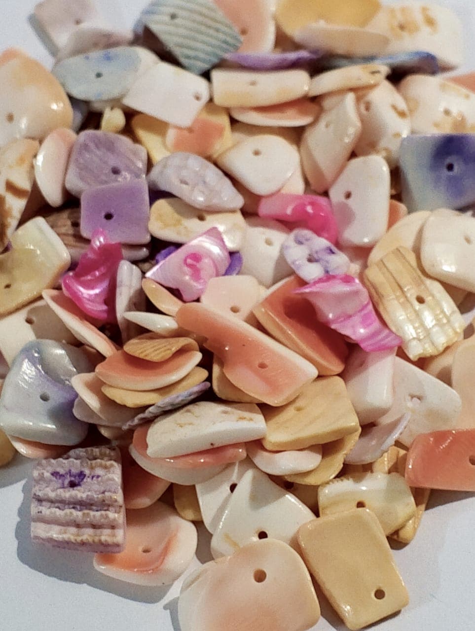 Natural Sea Shell Cuttings With Smooth Edges For DIY Crafts | 40gms | Real Cut Shell Pieces With Hole | Beads Or Pendent | Ideal For DIY Jewelry Making, Dress Accessories, Crafting, And Home Decoration