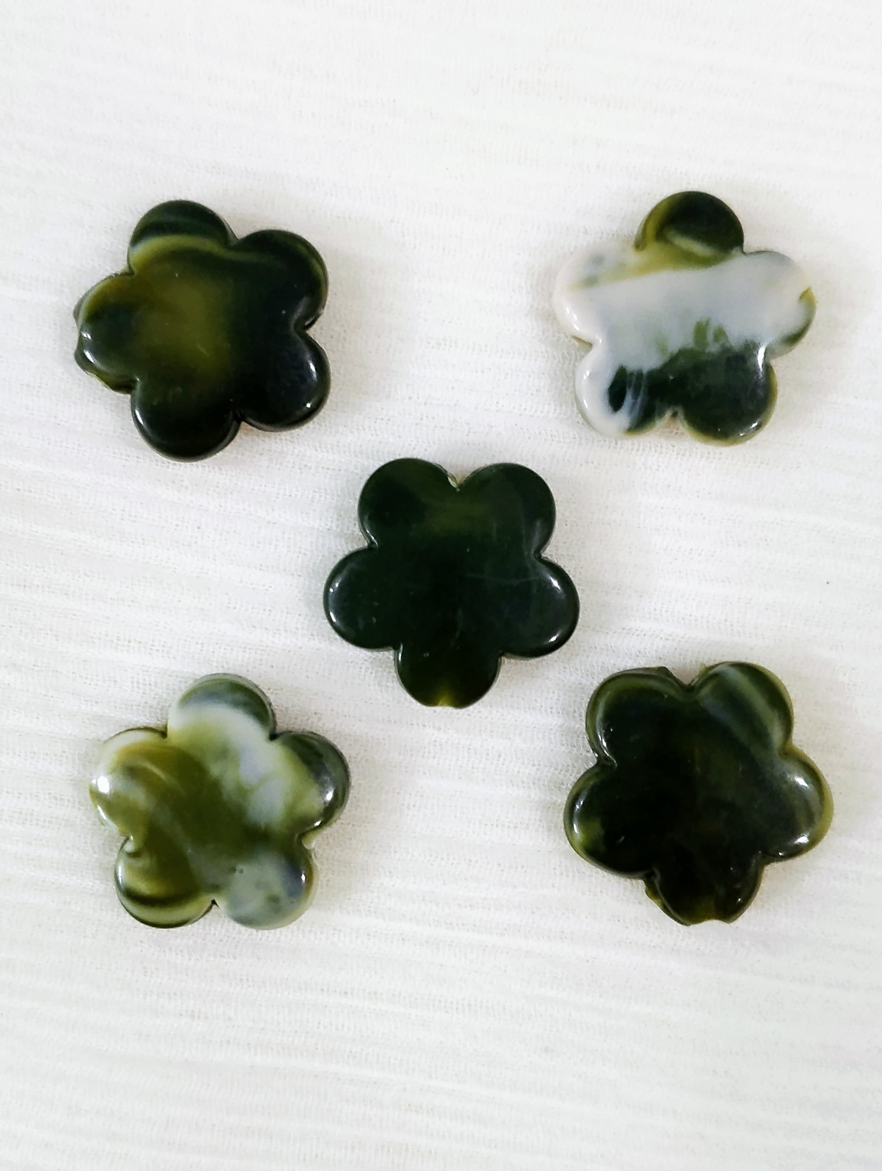 40 grams Green Marble Textured Flower Acrylic Plastic Beads, 14mm, for Jewelry Making and DIY Crafts