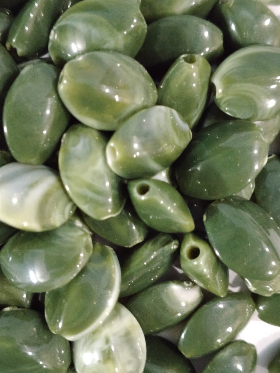 Unique Beads for Unique Crafts. Green Marble Oval Acrylic Plastic Beads. Pack of 40gms, For DIY Jewelry Making, Crafting, Home Decor, And Dress Accessories.