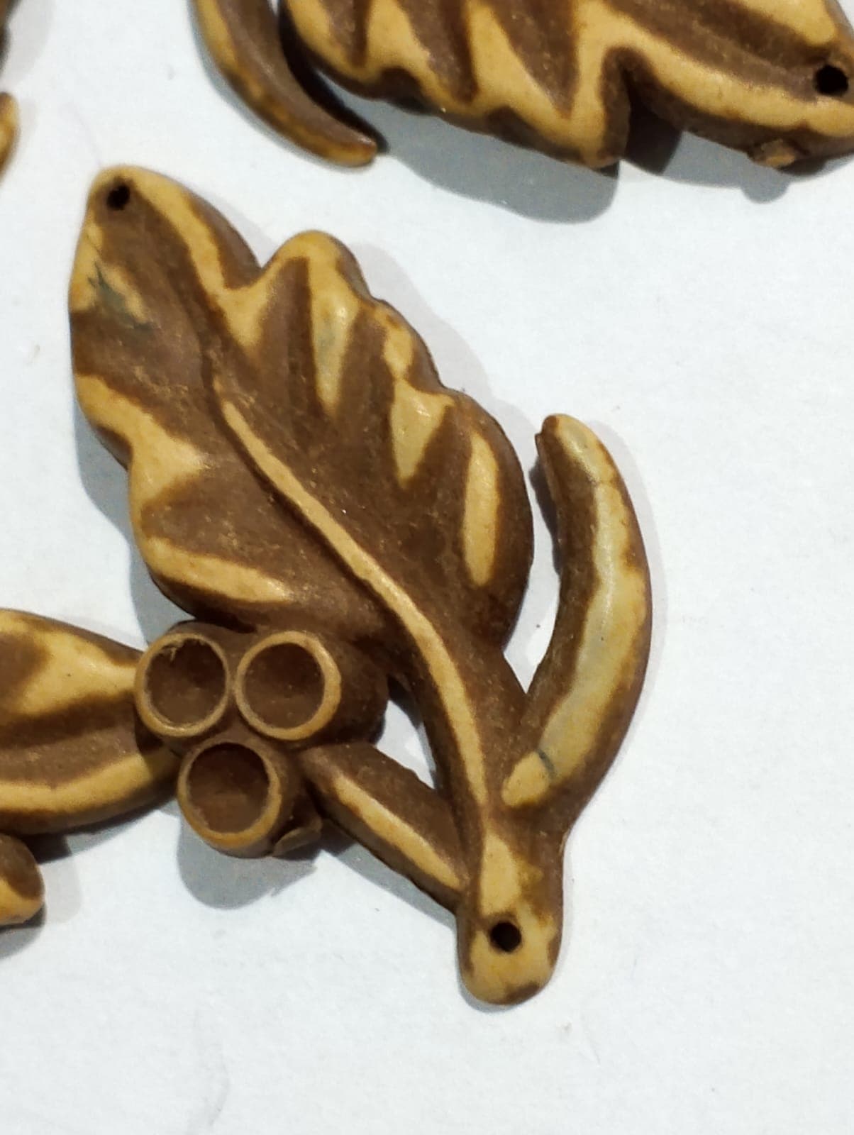 Wooden Leaf Plastic Beads for DIY Crafts - Pack of 40gms - Ideal for DIY Jewelry Making, Jewelry, and Dress Accessories.