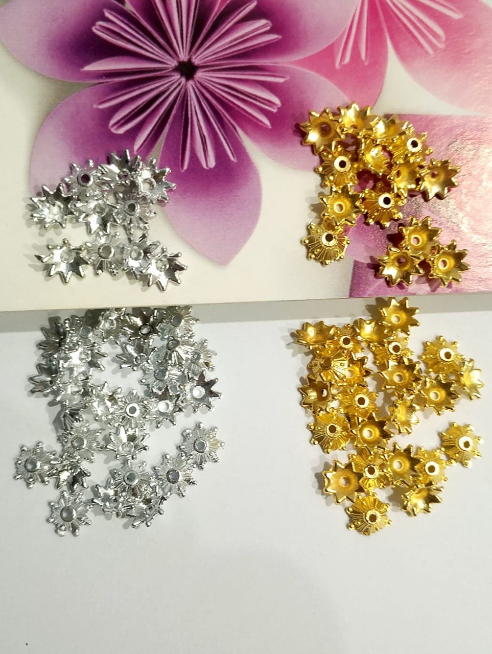 200Pcs Bead Caps 9x3.5mm Gold & Silver Plastic Flower Bead Caps for Jewelry Making | DIY Craft Accessories for Necklace, Bracelet, Earrings, Beading Supplies