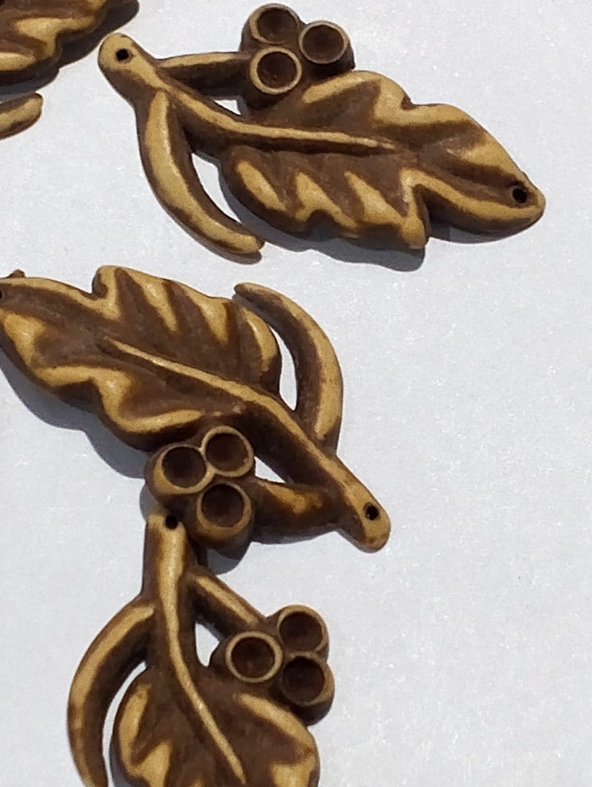 Wooden Leaf Plastic Beads for DIY Crafts - Pack of 40gms - Ideal for DIY Jewelry Making, Jewelry, and Dress Accessories.