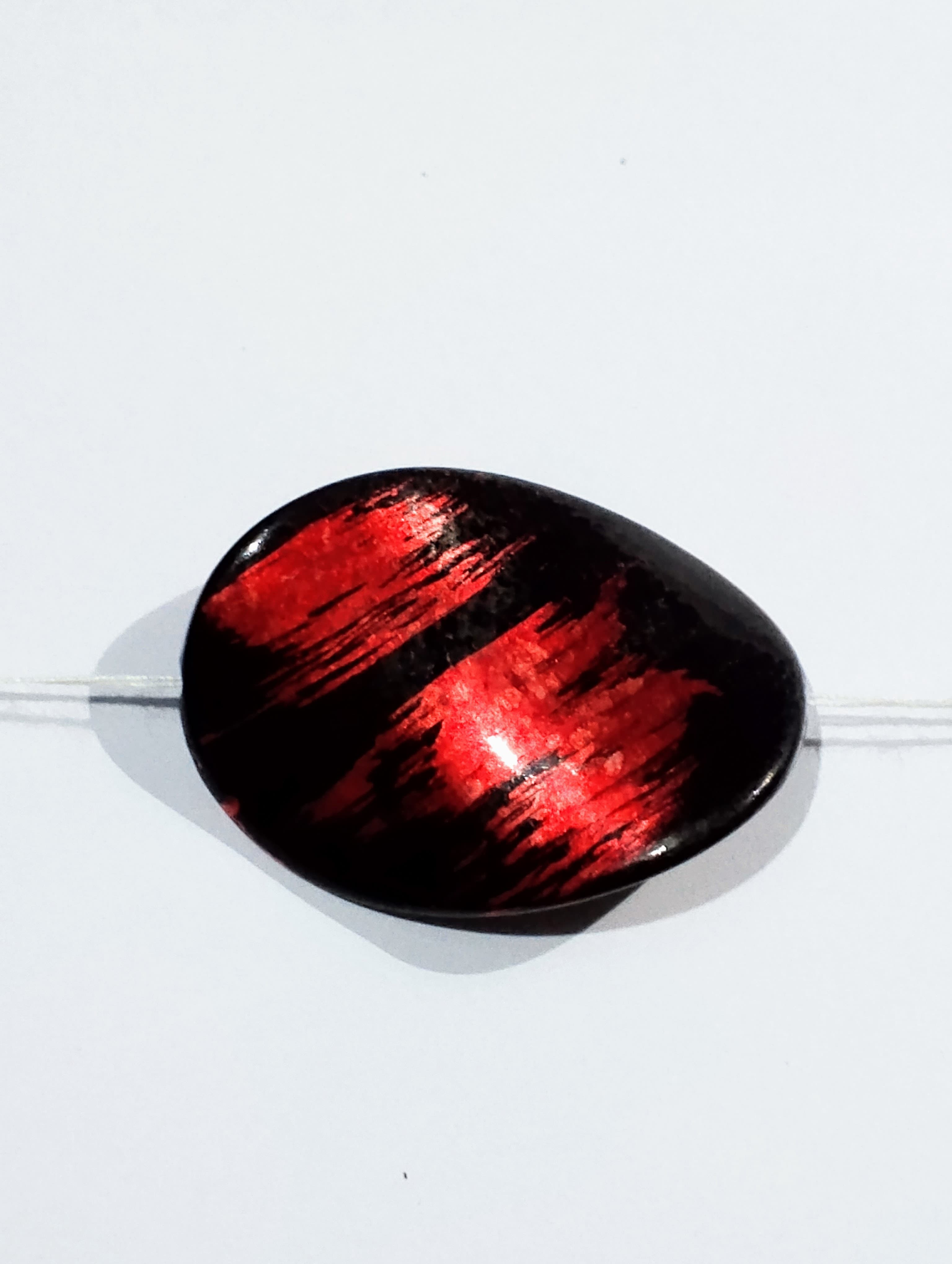 Black Red Flat Curved Antique Large Chips Marble Beads. Pack of 40gms Beads, For DIY Jewelry Making, Jewelry, And Dress Accessories.