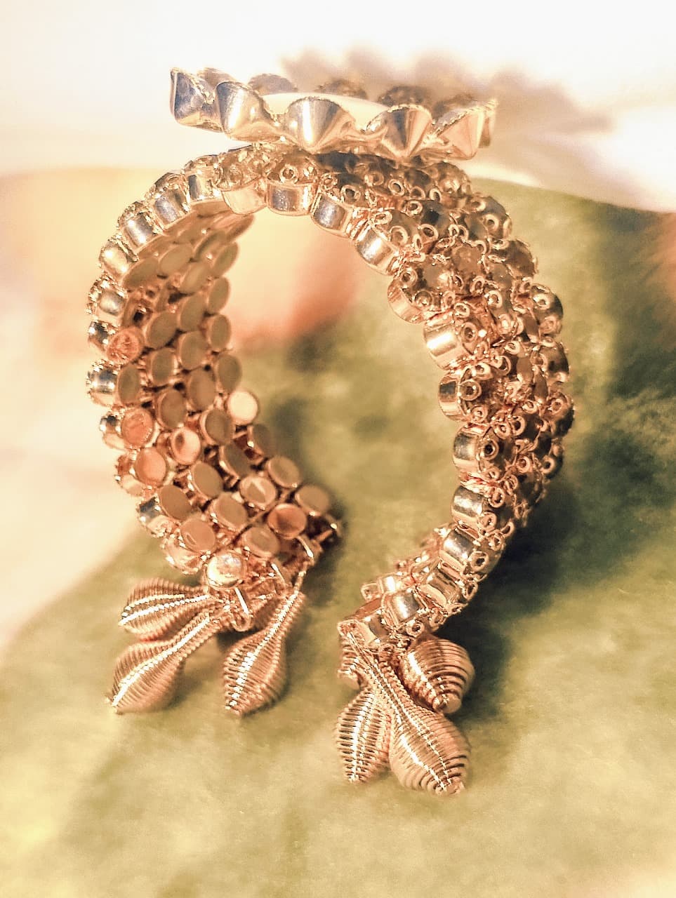 Gold-Plated Zircon Kundan Bracelet – Traditional Bridal & Festive Jewelry for Girls | Fashion Gift