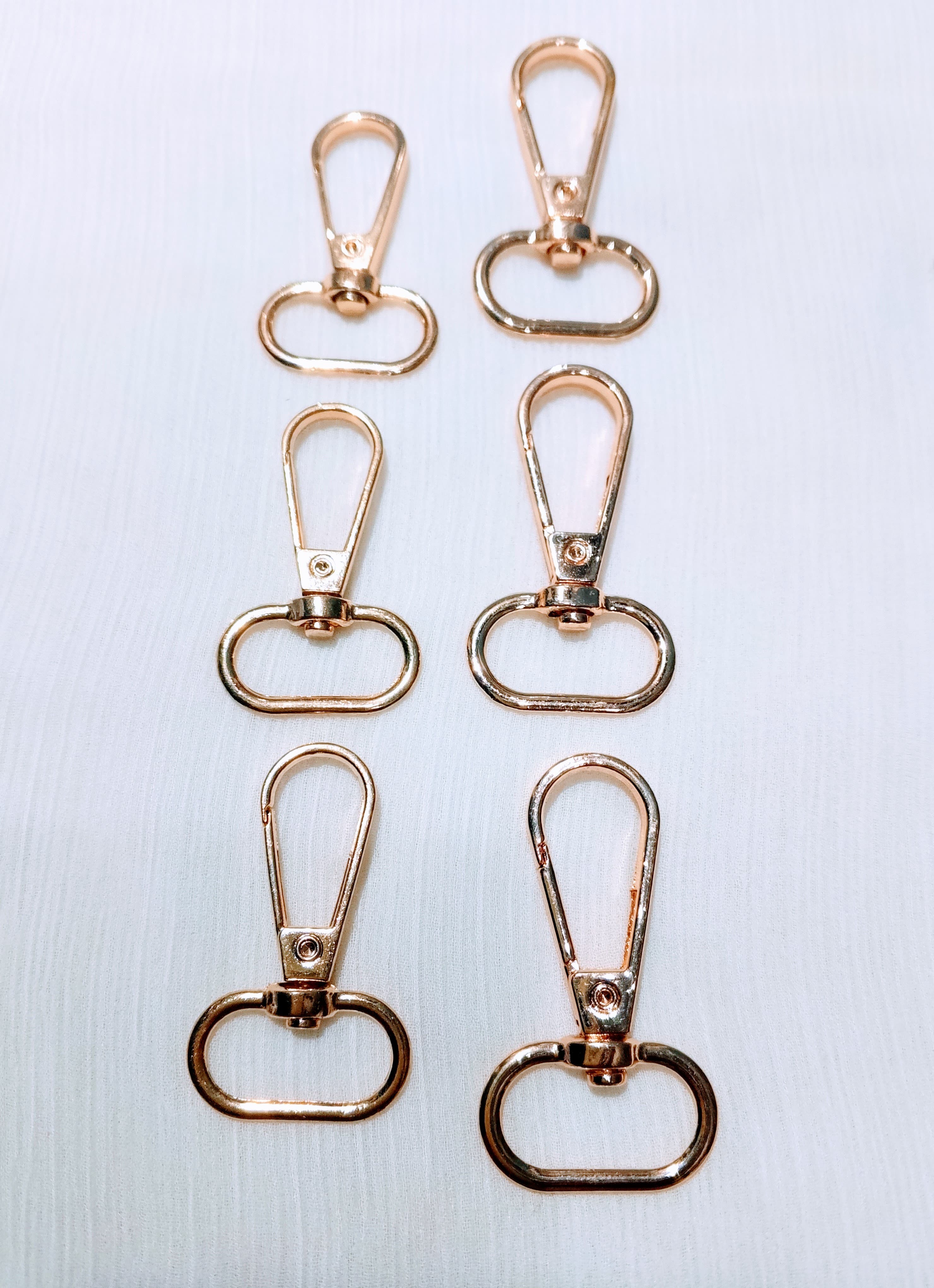 6,12 pcs 43, 45, 48mm Swivel Snap Hook Lobster Clasp 43, 45, 48mm Buckle Lock for Keychains, Purses, Bags, Belts, and DIY Crafting Accessories - Durable Metal Clip for Jewelry Making | Sturdy Metal Clasp with 360-Degree Rotation