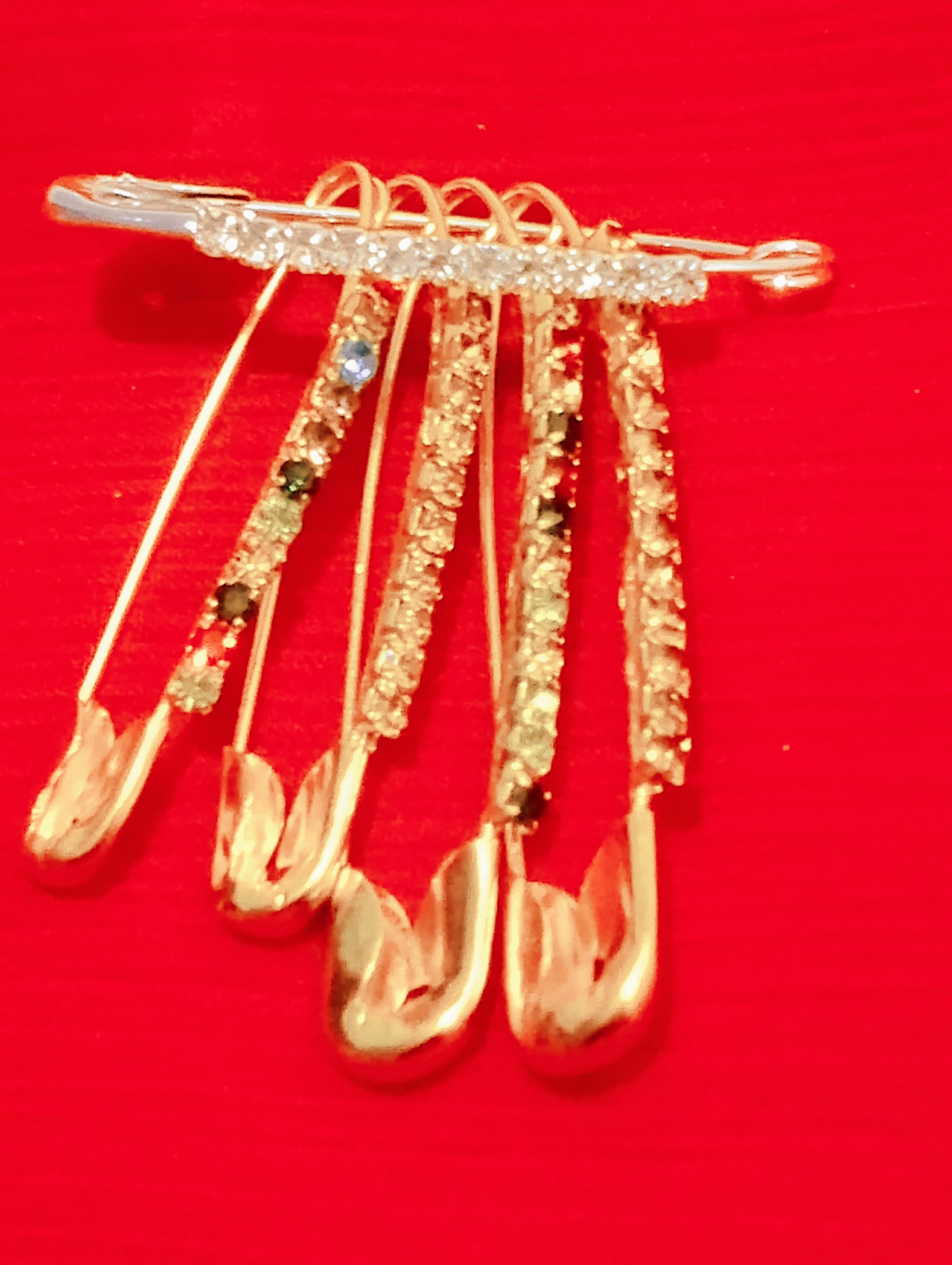 Crystal Hijab Pins – Set of 6 Fancy Safety Pins with Rhinestones