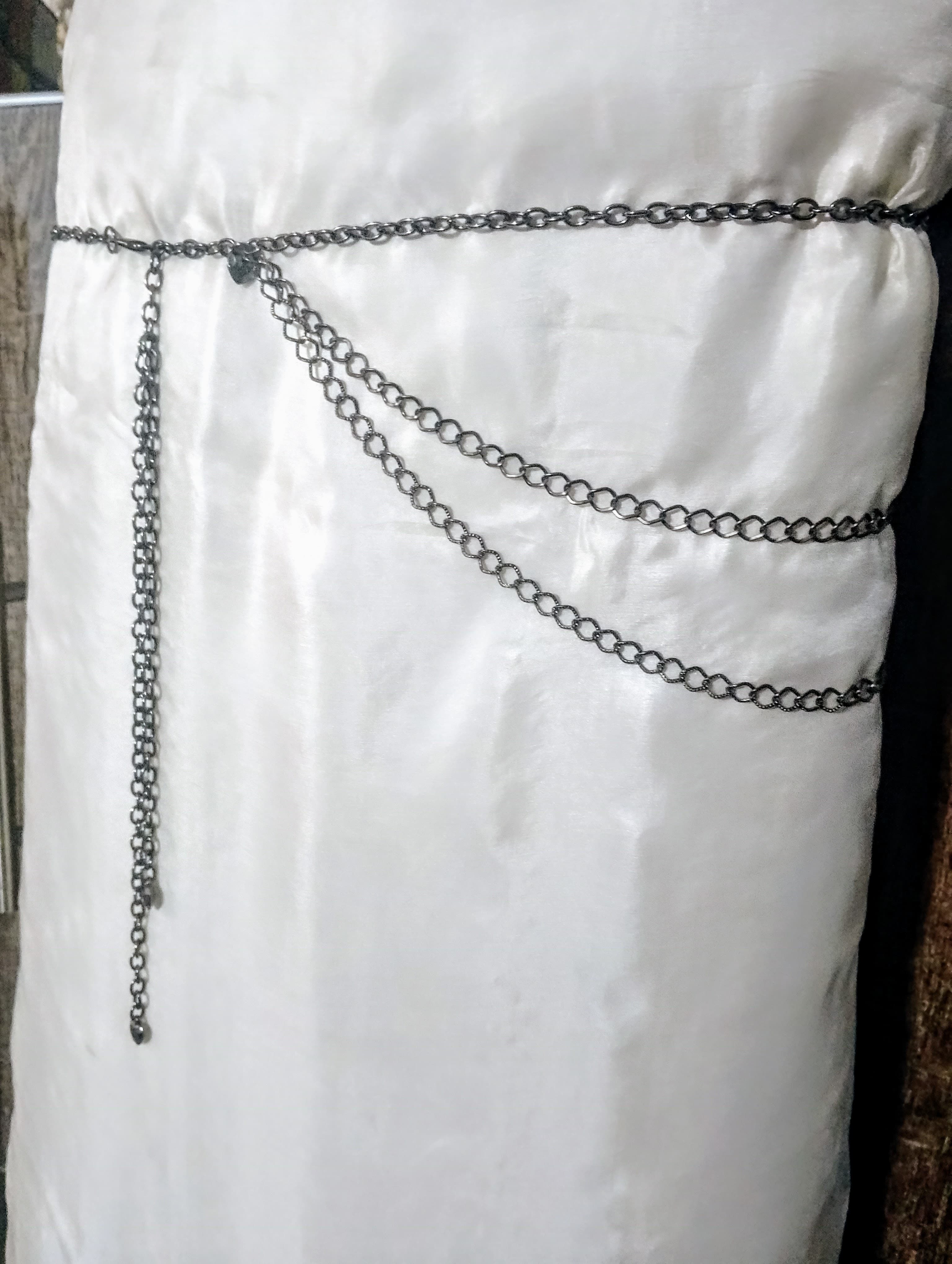 Elegant Multi-Layer Metal and Beads Chain Waist Belt