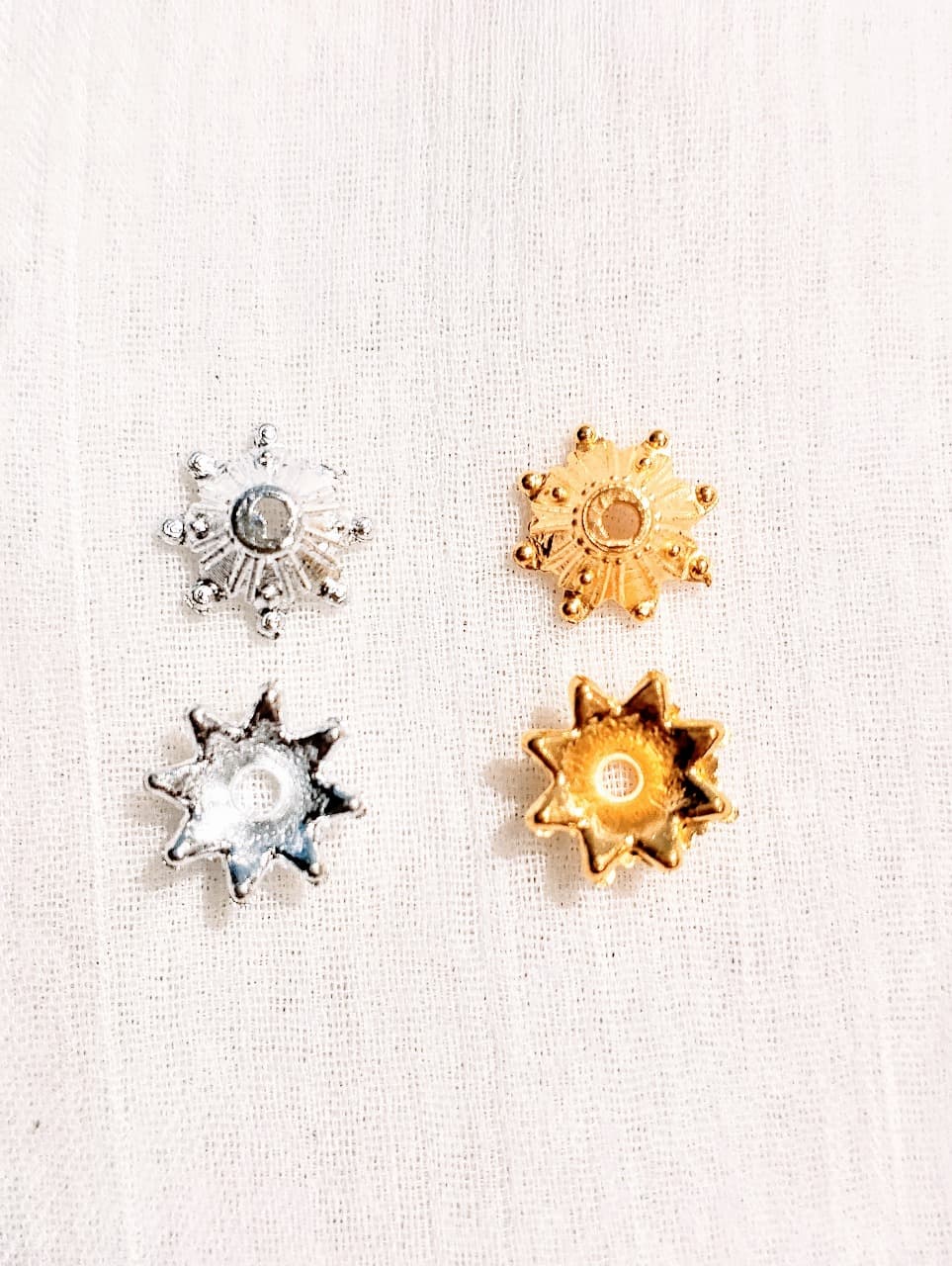 150Pcs Bead Caps 9x3.5mm Gold & Silver Plastic Flower Bead Caps for Jewelry Making | DIY Craft Accessories for Necklace, Bracelet, Earrings, Beading Supplies
