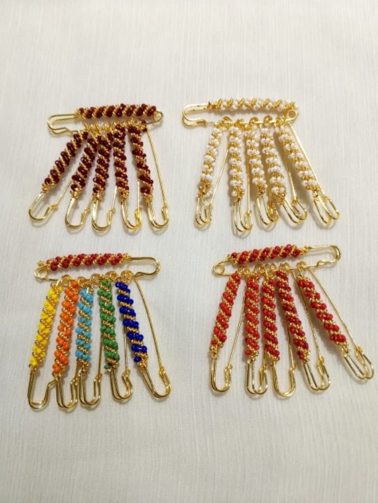 Elegant Hijab Pins – Pack of 6 Fancy Safety Pins with Seed Beads