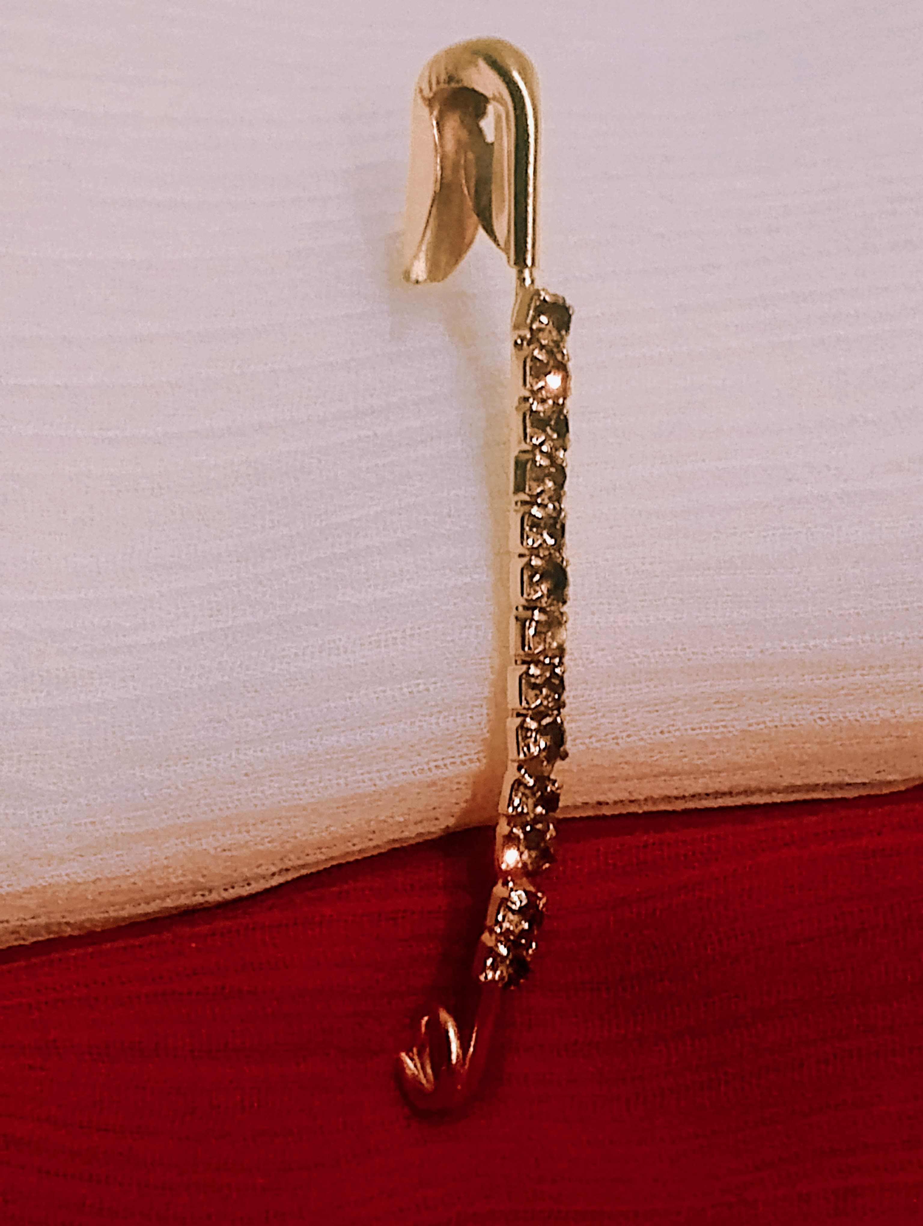 Crystal Hijab Pins – Set of 6 Fancy Safety Pins with Rhinestones