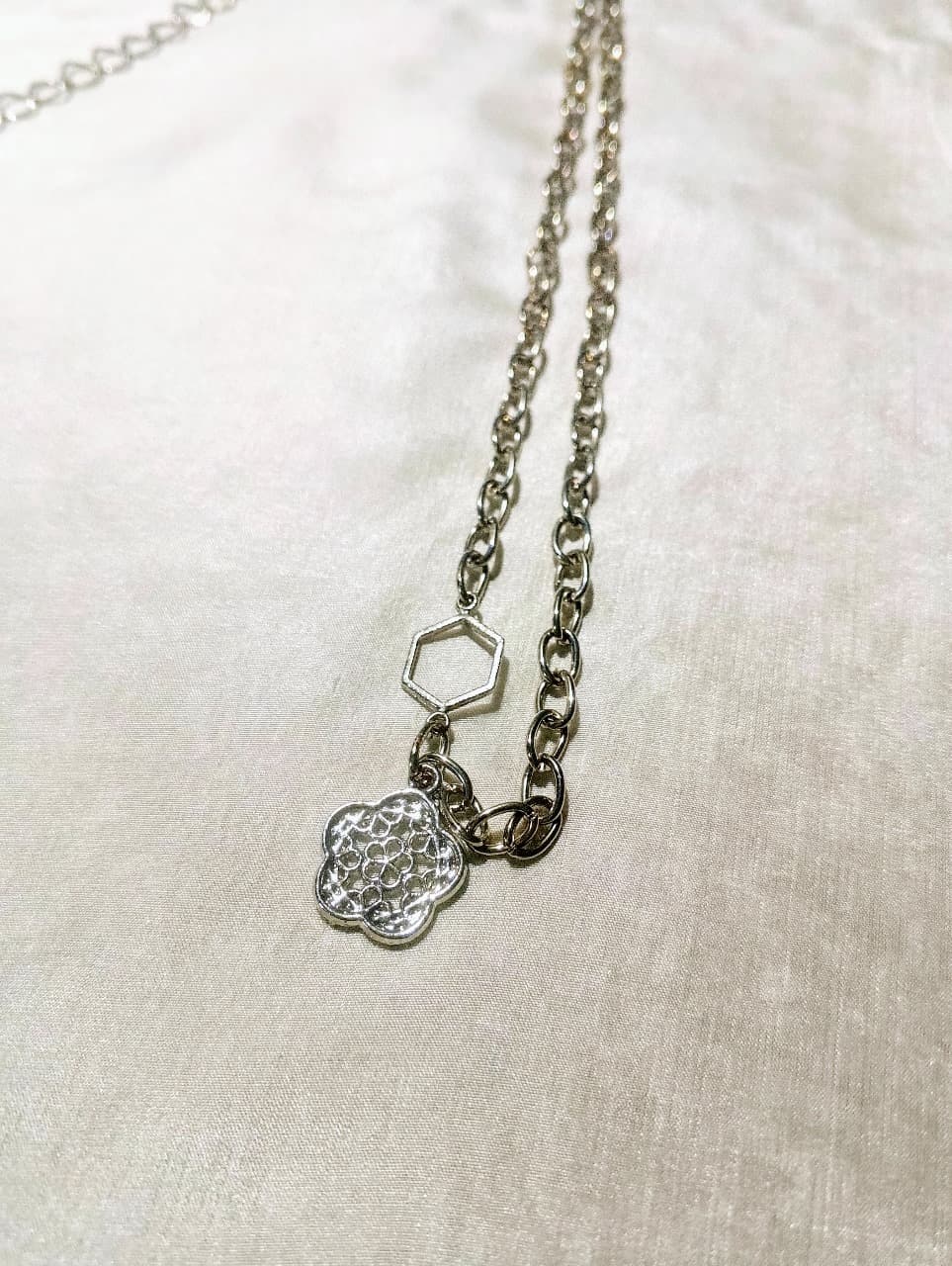 Elegant Multi-Layer Metal and Beads Chain Waist Belt